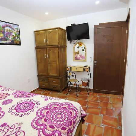 Hotel Boutique Casa Elefante Guadalajara Exteriör bild