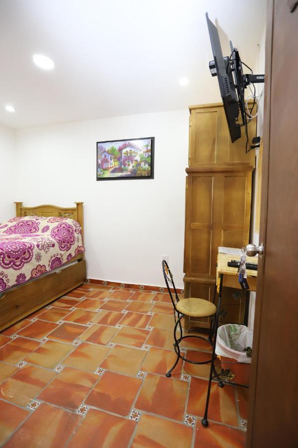 Hotel Boutique Casa Elefante Guadalajara Exteriör bild