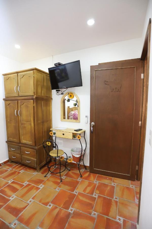 Hotel Boutique Casa Elefante Guadalajara Exteriör bild